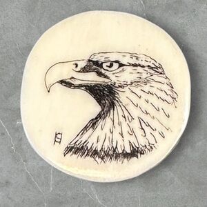 Vintage 19&0’s Scrimshaw American bald eagle pin brooch on piano key marked |S|